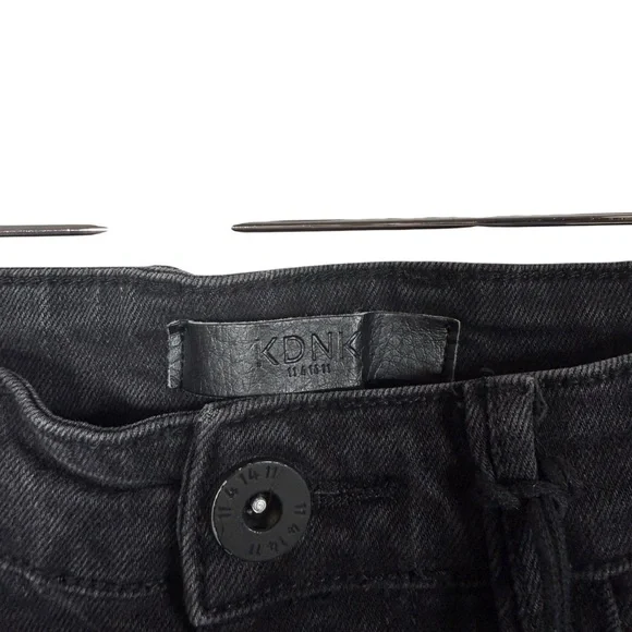 NWT KDNK Men’s Varsity Patched Grunge Jeans in Black/White Size 30